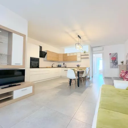 Lilibet, La Tua In Relax Holiday home *